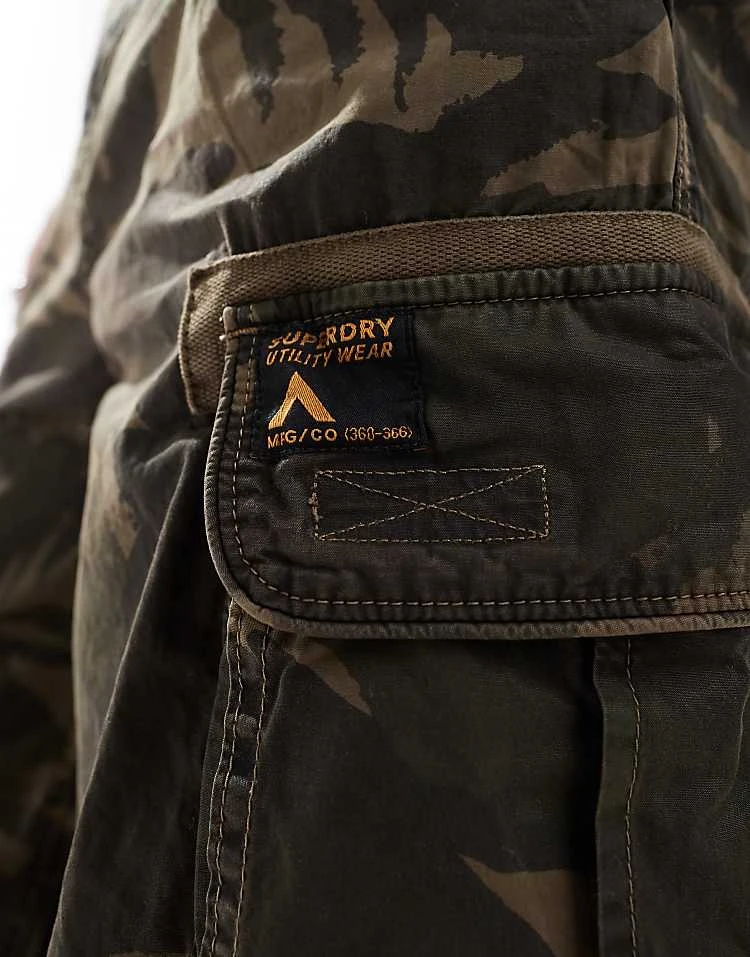 Superdry Baggy Parachute Pants In Para Camo For Men 4 Superdry Baggy Parachute Pants In Para Camo For Men - Image 2