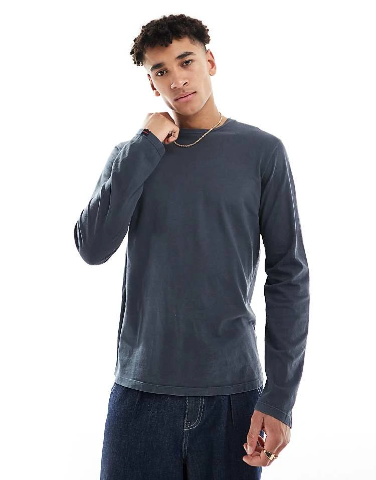 Superdry Classic Essential Top In Washed Eclipse Navy For Men 6 Superdry Classic Essential Top In Washed Eclipse Navy For Men - Image 4